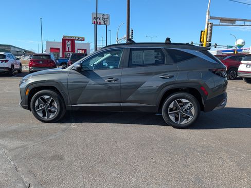 Certified 2025 Hyundai Tucson SEL image 2