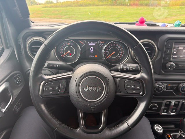 Used 2019 Jeep Wrangler Sport AWD/4WD image 12