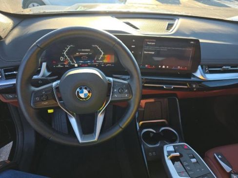 Used 2026 BMW X1 xDrive28i image 6