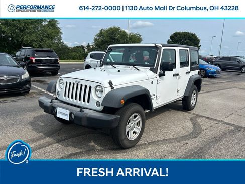 Used 2016 Jeep Wrangler Unlimited Sport w/ Connectivity Group AWD/4WD image 8