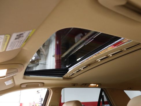 Used 2009 Mercedes-Benz ML 550 4MATIC image 57