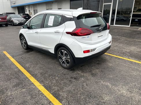 Used 2021 Chevrolet Bolt Premier w/ Infotainment Package image 4
