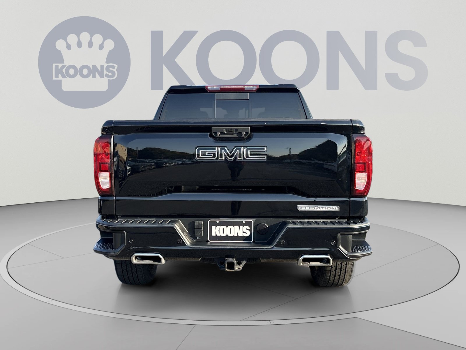 Used 2023 GMC Sierra 1500 Elevation w/ Elevation Premium Package AWD/4WD image 5