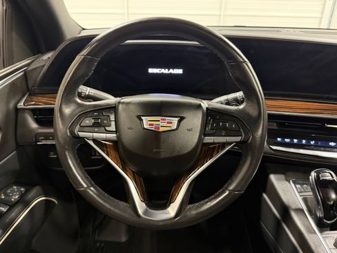 Used 2023 Cadillac Escalade Premium Luxury AWD/4WD image 45