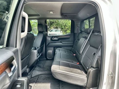 Used 2024 GMC Sierra 1500 Denali w/ Denali Reserve Package AWD/4WD image 25