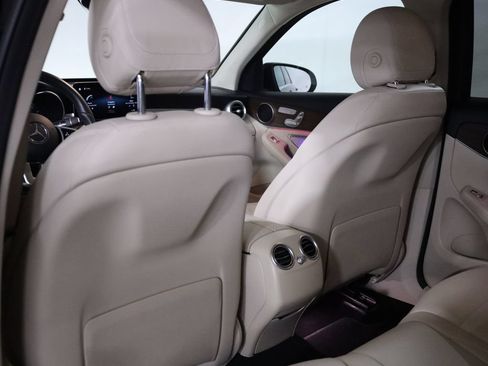 Used 2022 Mercedes-Benz GLC 300 4MATIC image 44