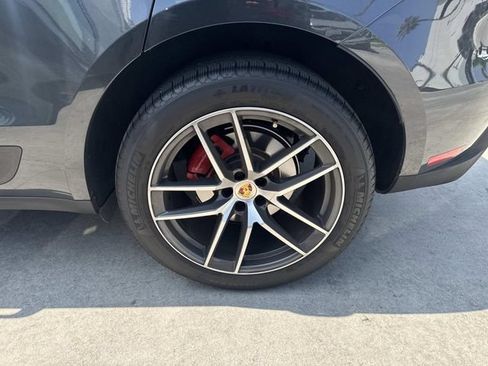 Used 2024 Porsche Macan S AWD/4WD image 6