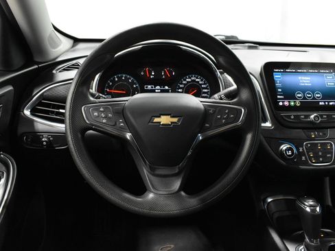 Used 2020 Chevrolet Malibu LT w/ Fleet LT Safety Plus Package image 7