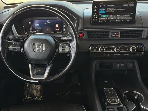 Certified 2024 Honda Pilot Elite image 17