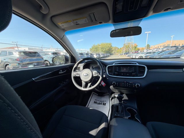 Used 2018 Kia Sorento LX AWD/4WD image 18