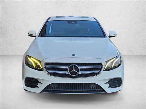 Used 2018 Mercedes-Benz E 300 E 300 image 2
