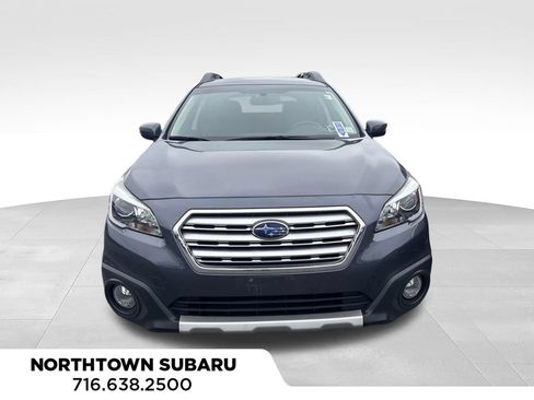 Used 2017 Subaru Outback 2.5i Limited AWD/4WD image 2