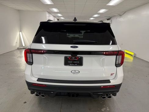New 2026 Ford Explorer ST w/ Sun And Sound Package image 7