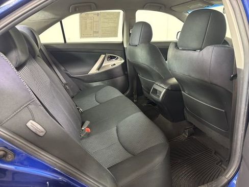 Used 2011 Toyota Camry SE w/ Fleet Convenience Pkg FWD image 5