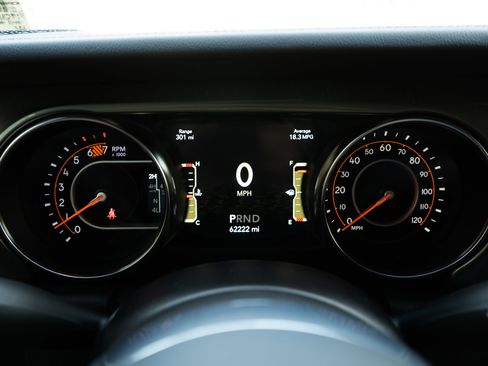 Used 2021 Jeep Wrangler Unlimited Sahara w/ LED Lighting Group image 26