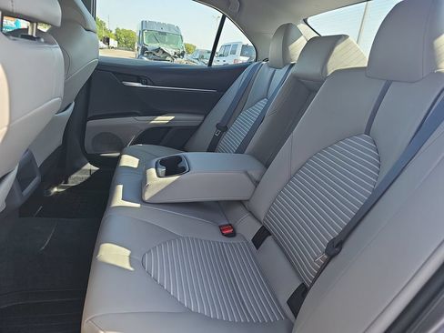 Used 2024 Toyota Camry SE AWD/4WD image 13