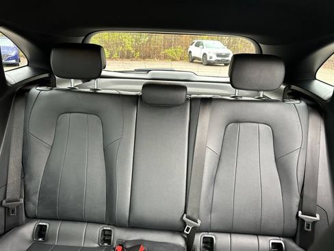 Used 2025 Mercedes-Benz GLA 250 4MATIC image 29