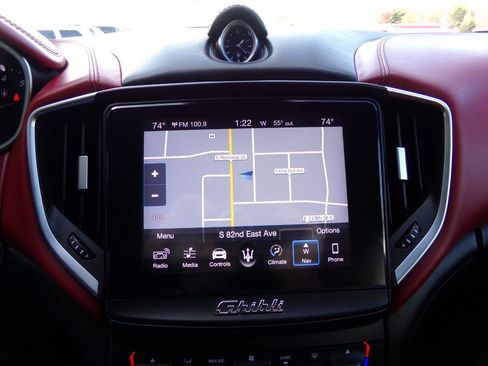 Used 2018 Maserati Ghibli S image 34