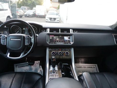 Used 2017 Land Rover Range Rover Sport HSE image 12