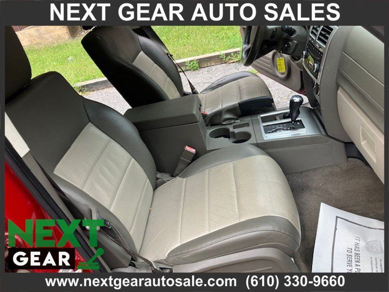 Used 2007 Dodge Nitro SLT AWD/4WD image 9