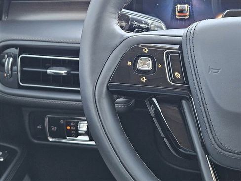 New 2026 Lincoln Aviator Reserve image 26