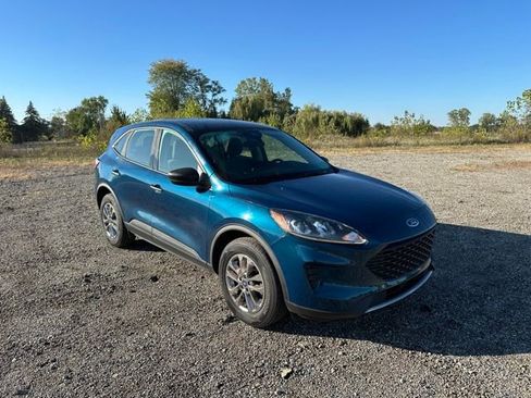 Used 2020 Ford Escape S image 7