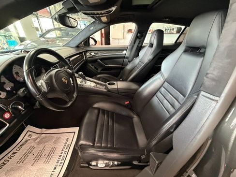 Used 2016 Porsche Panamera GTS AWD/4WD image 22