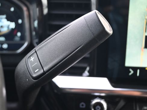 Used 2023 GMC Sierra 1500 SLE image 26