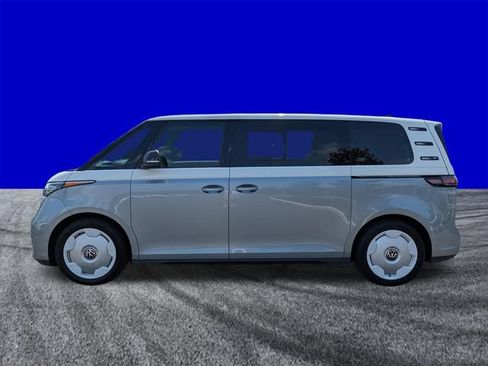 Used 2025 Volkswagen ID. Buzz 1st Edition AWD/4WD image 7