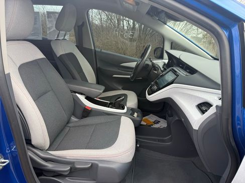 Used 2020 Chevrolet Bolt LT image 23