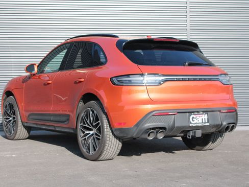 Used 2023 Porsche Macan image 3