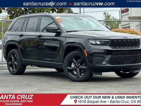 New 2024 Jeep Grand Cherokee Altitude image 1