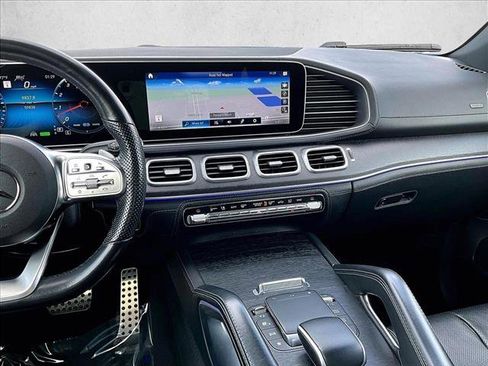 Used 2023 Mercedes-Benz GLS 580 GLS 580 image 8