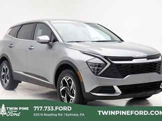 Used 2024 Kia Sportage LX video 1