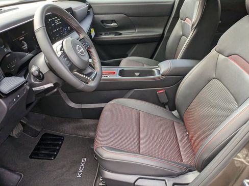 New 2026 Nissan Kicks SR w/ SR Premium Package image 18
