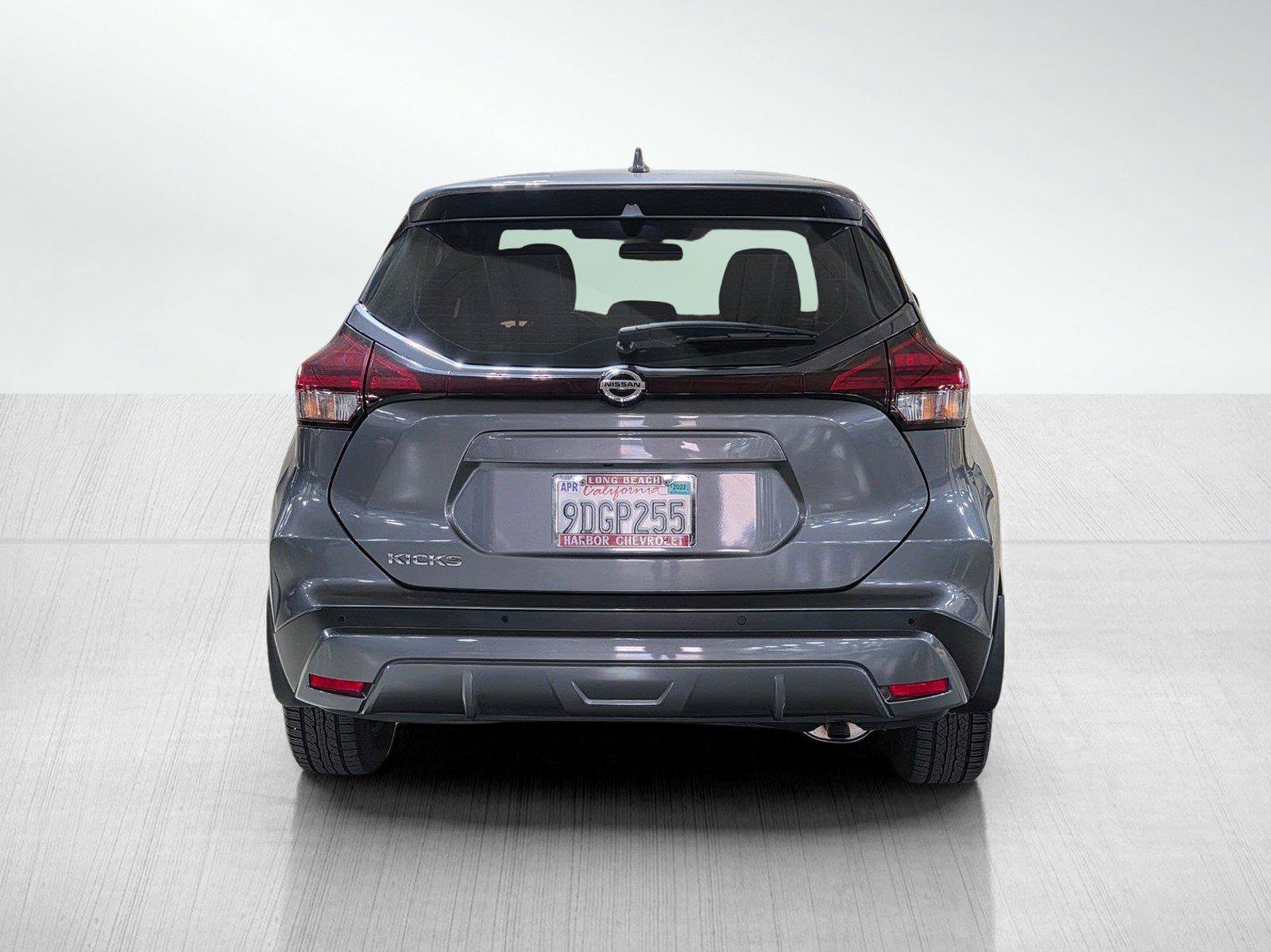 Used 2021 Nissan Kicks S FWD image 6