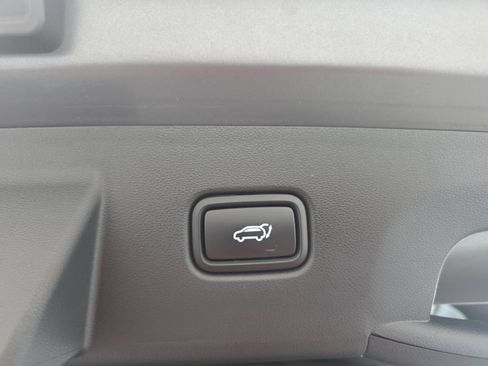 Used 2025 Hyundai Tucson Limited AWD/4WD image 20
