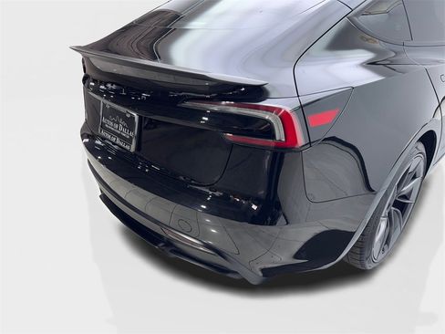 Used 2024 Tesla Model 3 Performance image 18