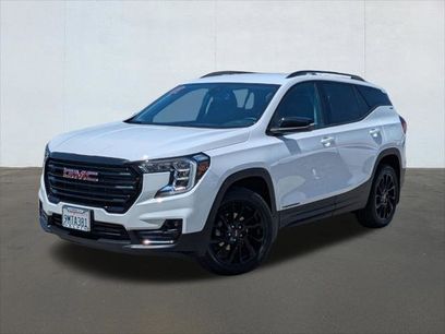 Used 2024 GMC Terrain SLT w/ Elevation Edition