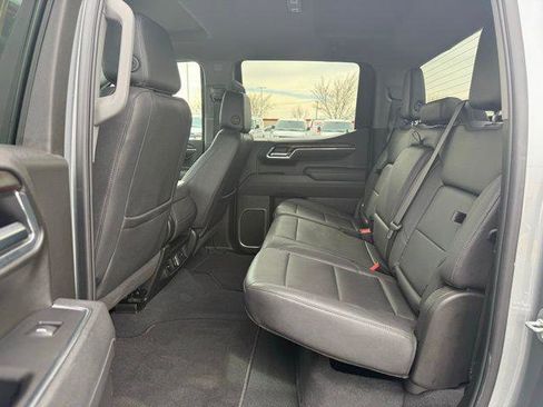 Used 2025 GMC Sierra 1500 SLT image 30