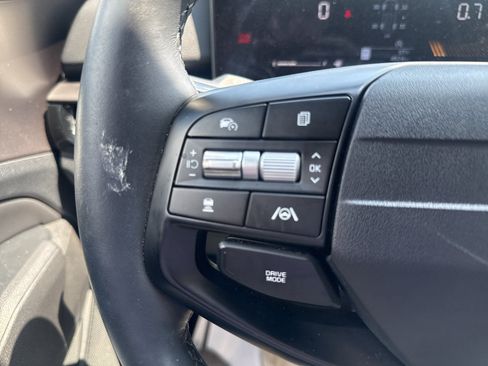Used 2026 Kia Sportage EX FWD image 25