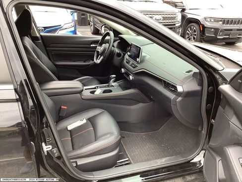 Used 2019 Nissan Altima 2.5 SR image 8
