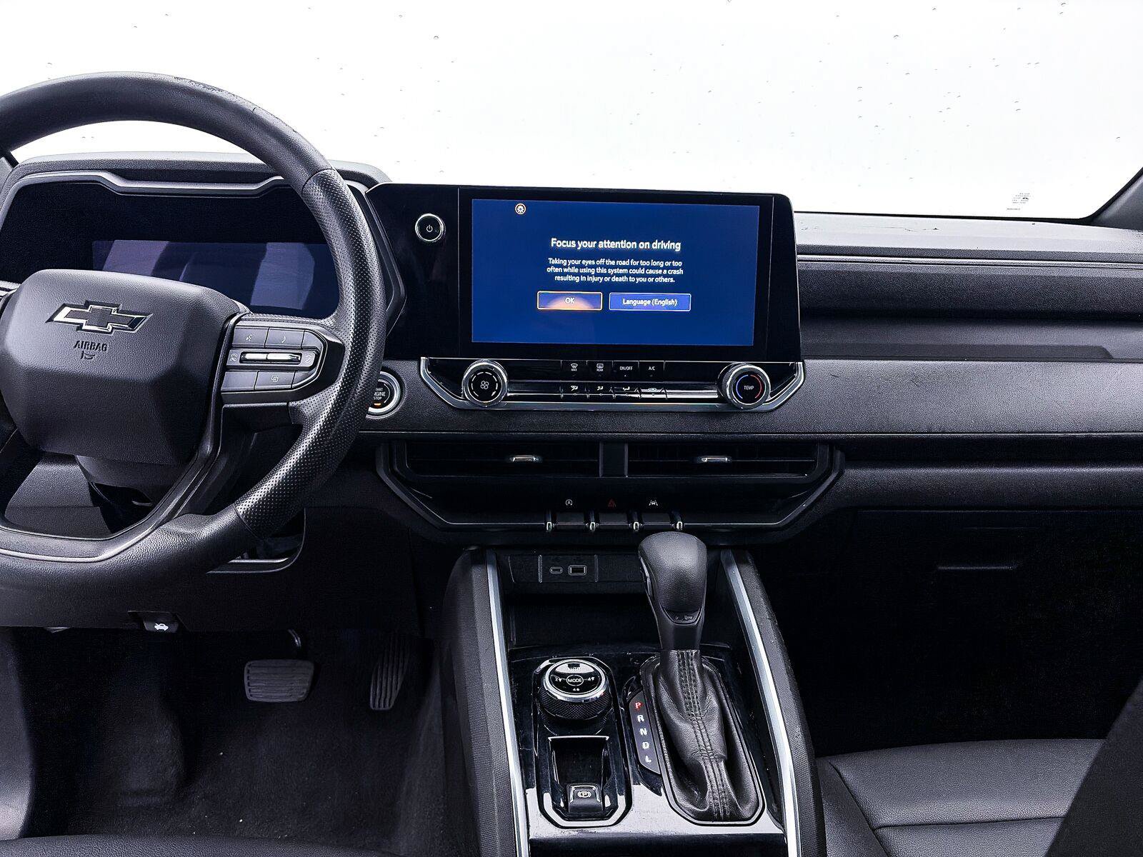 Used 2024 Chevrolet Colorado Trail Boss w/ Advanced Trailering Package AWD/4WD image 9