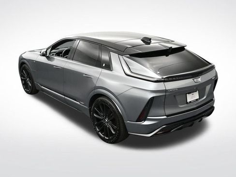 Certified 2026 Cadillac Lyriq V AWD/4WD image 18