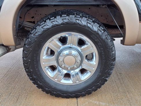 Used 2014 Ford F250 King Ranch w/ King Ranch w/Chrome Package image 27