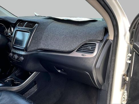 Used 2018 Dodge Journey Crossroad w/ Driver Convenience Group FWD image 15