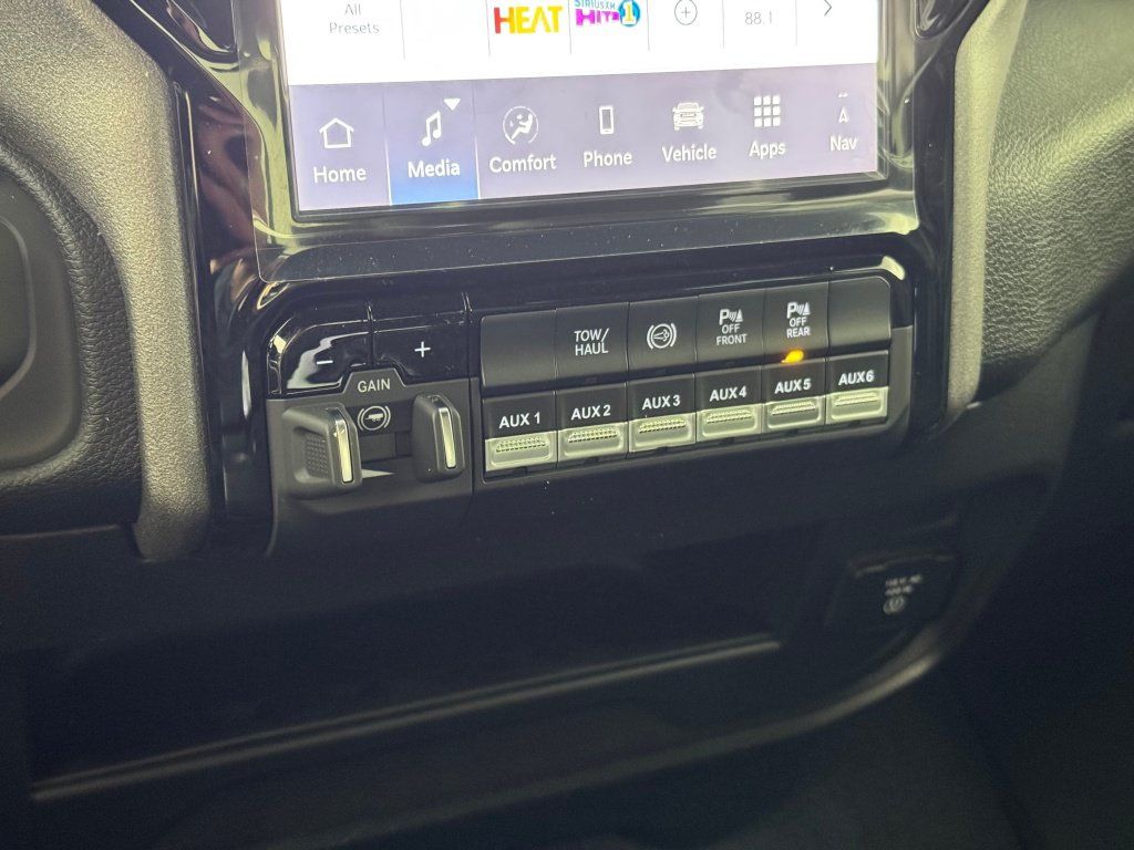 New 2026 RAM 2500 Tradesman AWD/4WD image 31