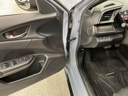 Used 2019 Honda Civic Sport image 11