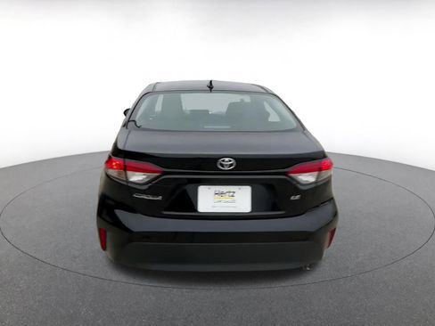 Used 2025 Toyota Corolla LE image 12