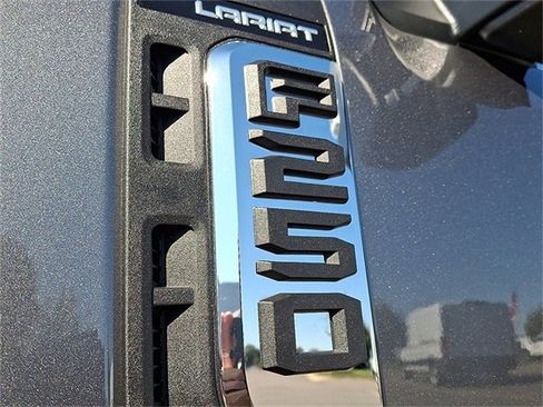 New 2026 Ford F250 Lariat w/ Lariat Ultimate Package image 10